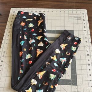Disney leggings women’s size S - phone pocket!